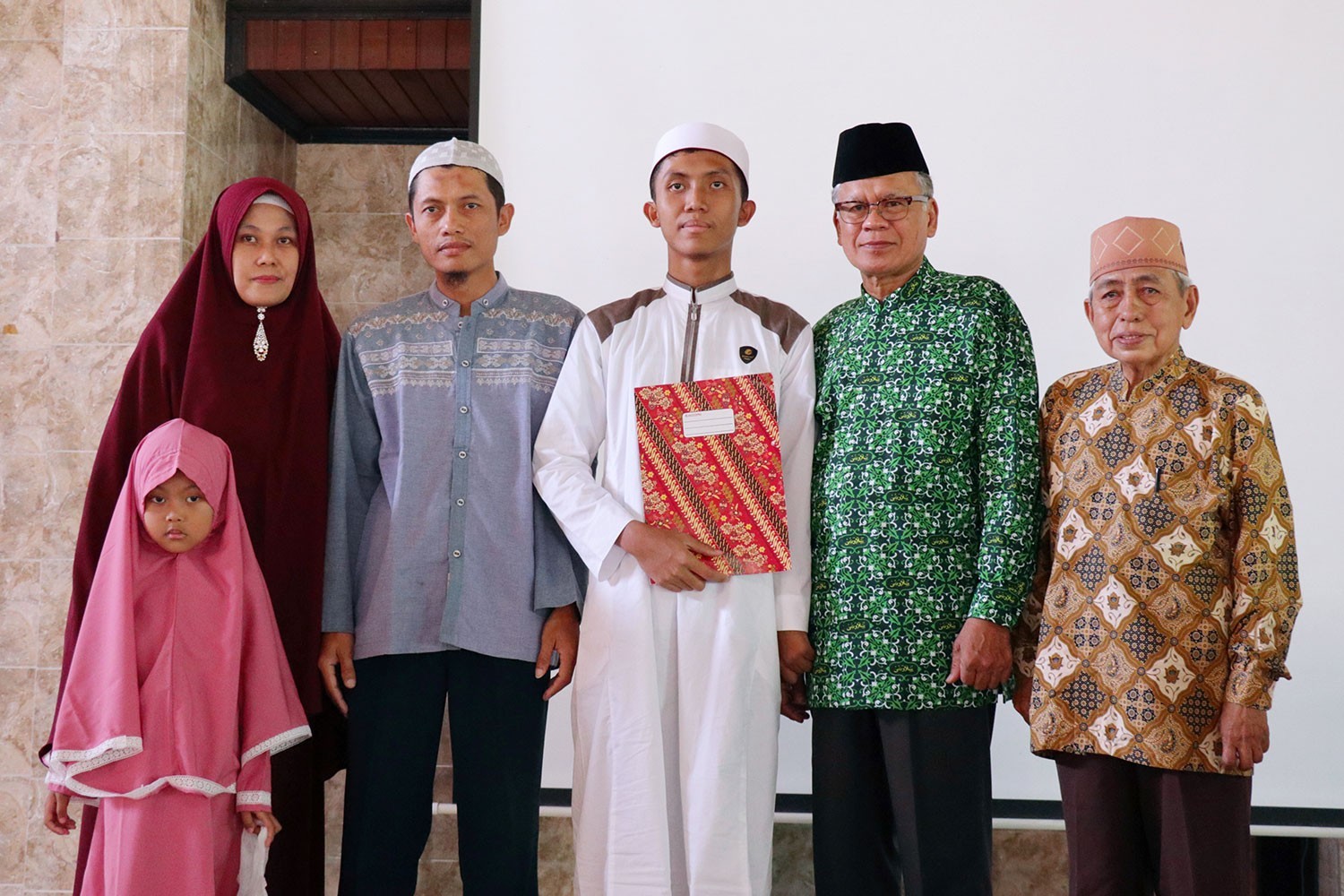 Catat Sejarah Pertama, Rumah Tahfiz Nurul Ilmi Sukses Menelurkan Penghapal Quran 30 Juz